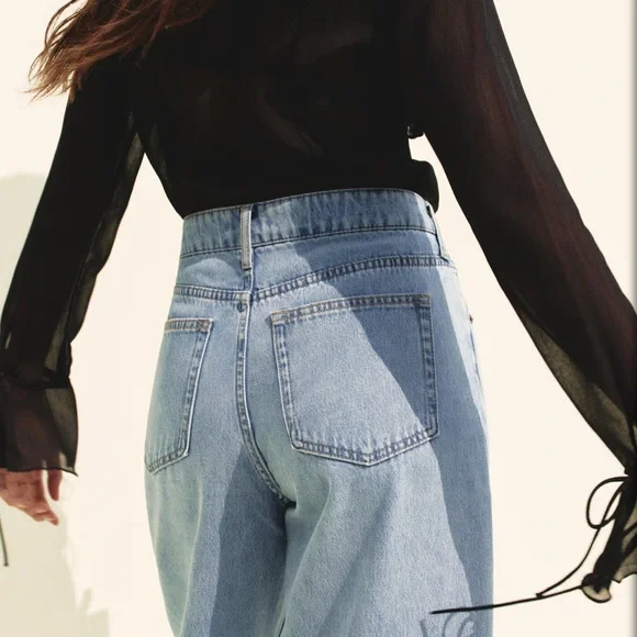 H&M Light Blue High Waist Wide Leg Jeans for Women - SZ 8 NWT - Picture 2 of 10